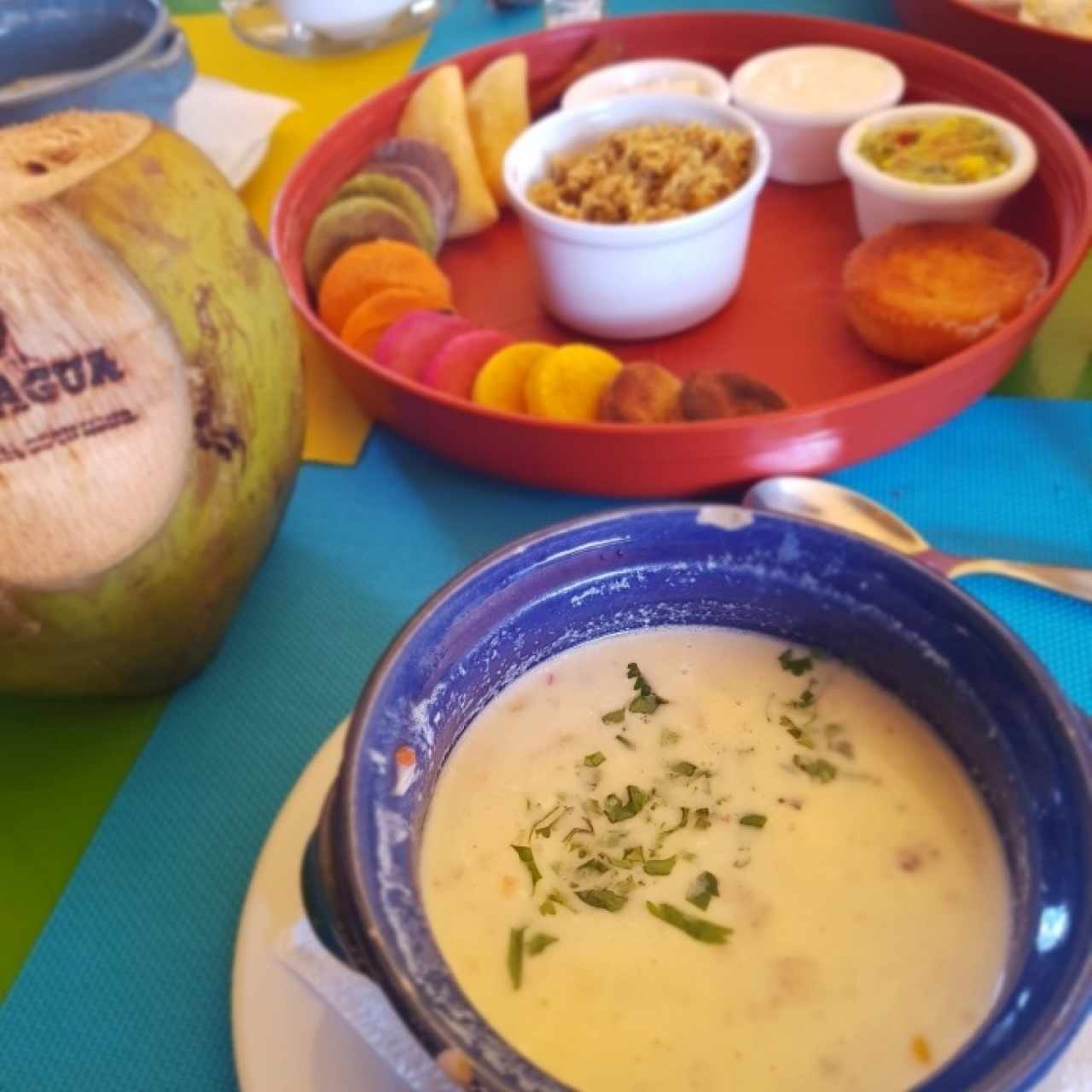 chupe + plato degustación... Excelente!!!