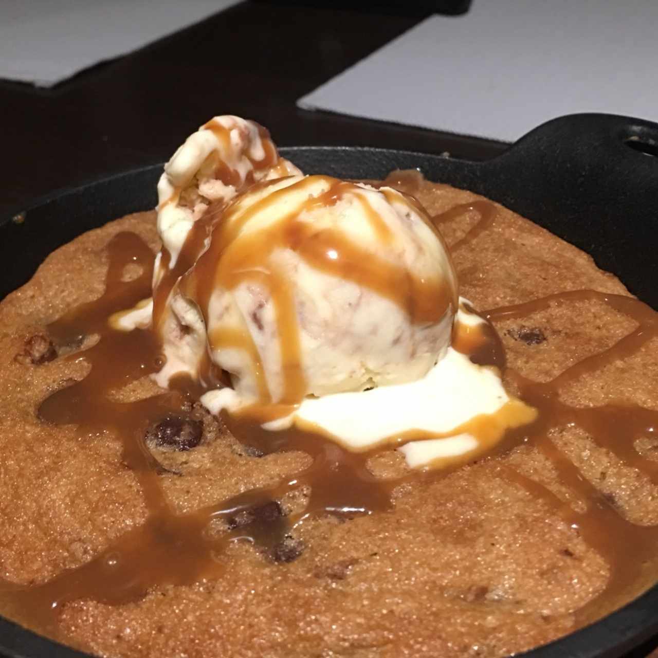 Chips & Cookie con Helado