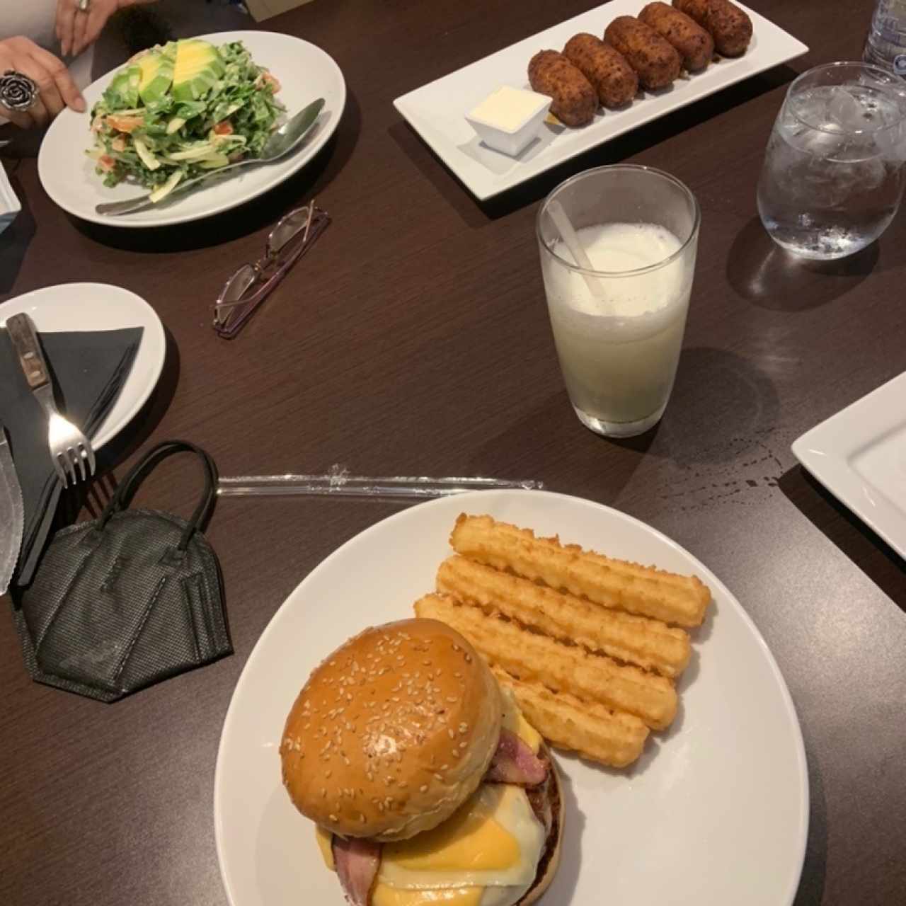 Hamburguesa de punta trasera