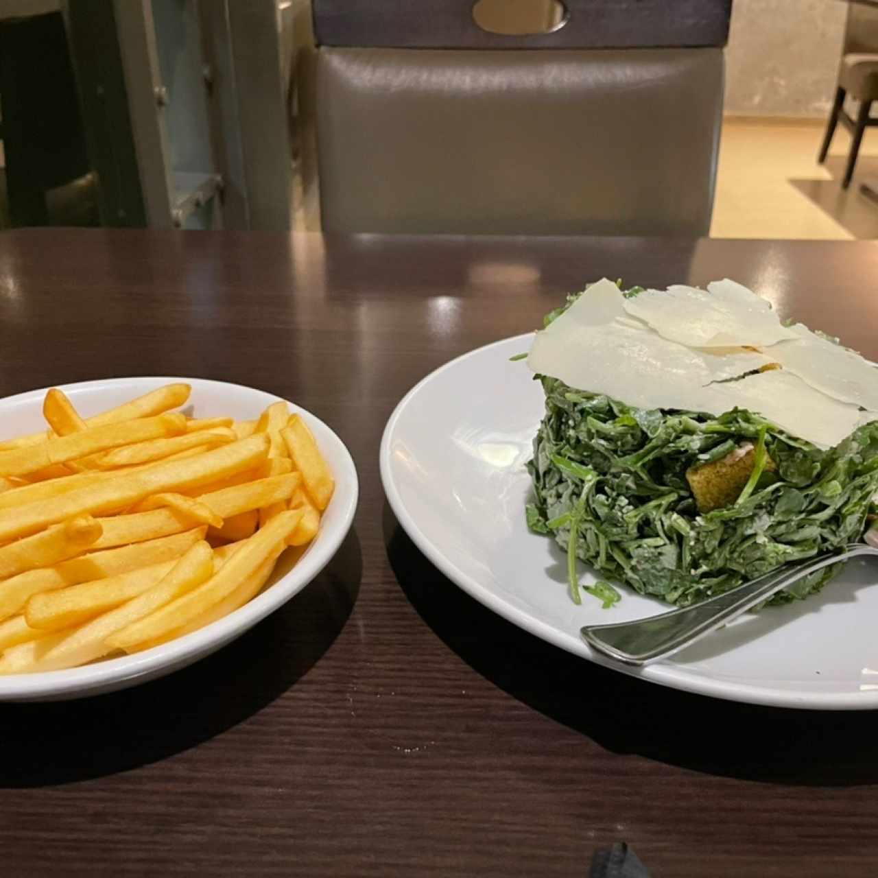 Papas fritas + César de berro