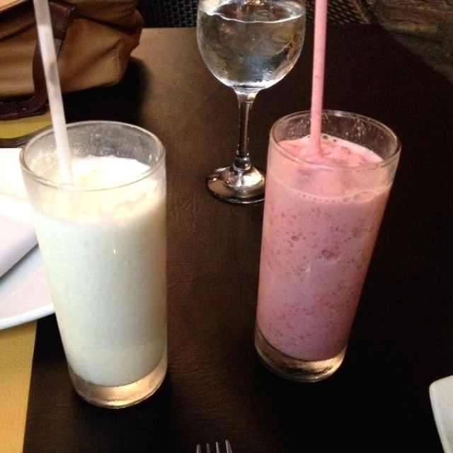 Iran con miel e iran con frutas (fresa)