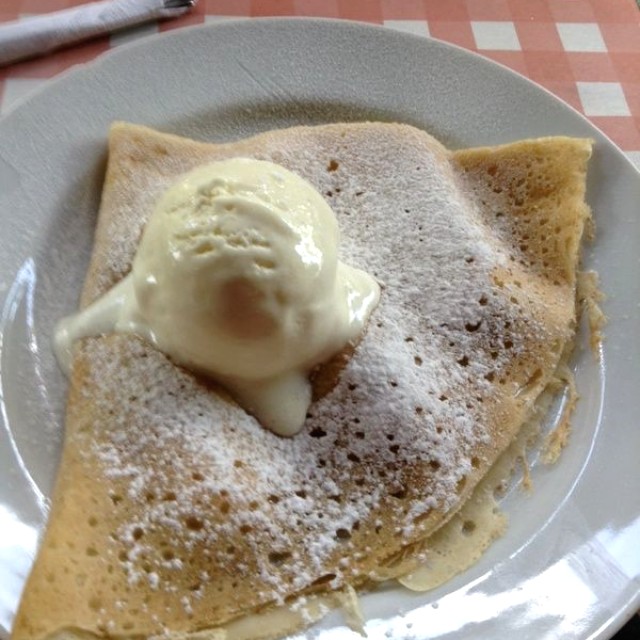 Creppe de banana con nutela con extra de mantecado
