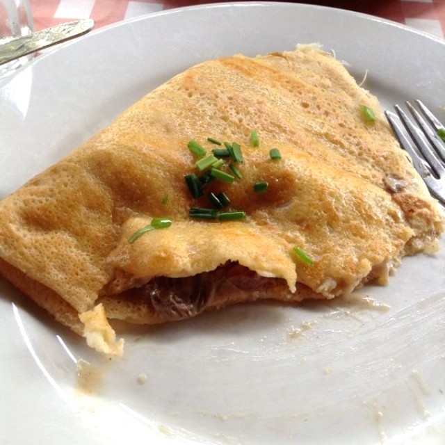 Creppe de champiñones y tocineta