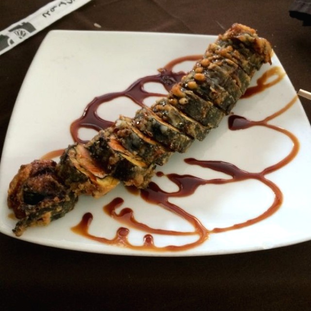 Roll tropical