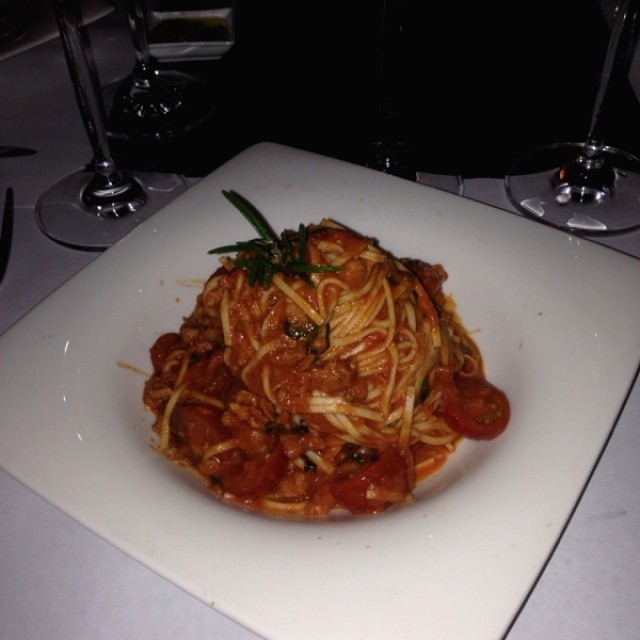 Linguini con salchicha italiana