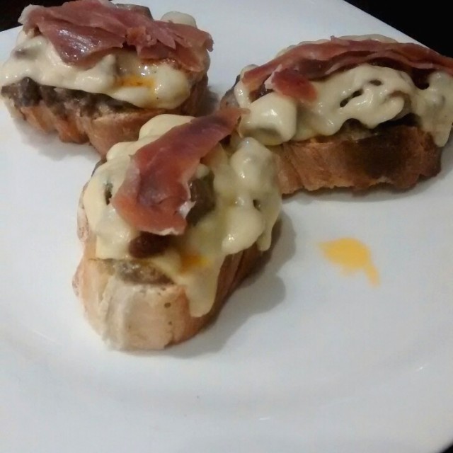 Bruschetta al Prosciutto