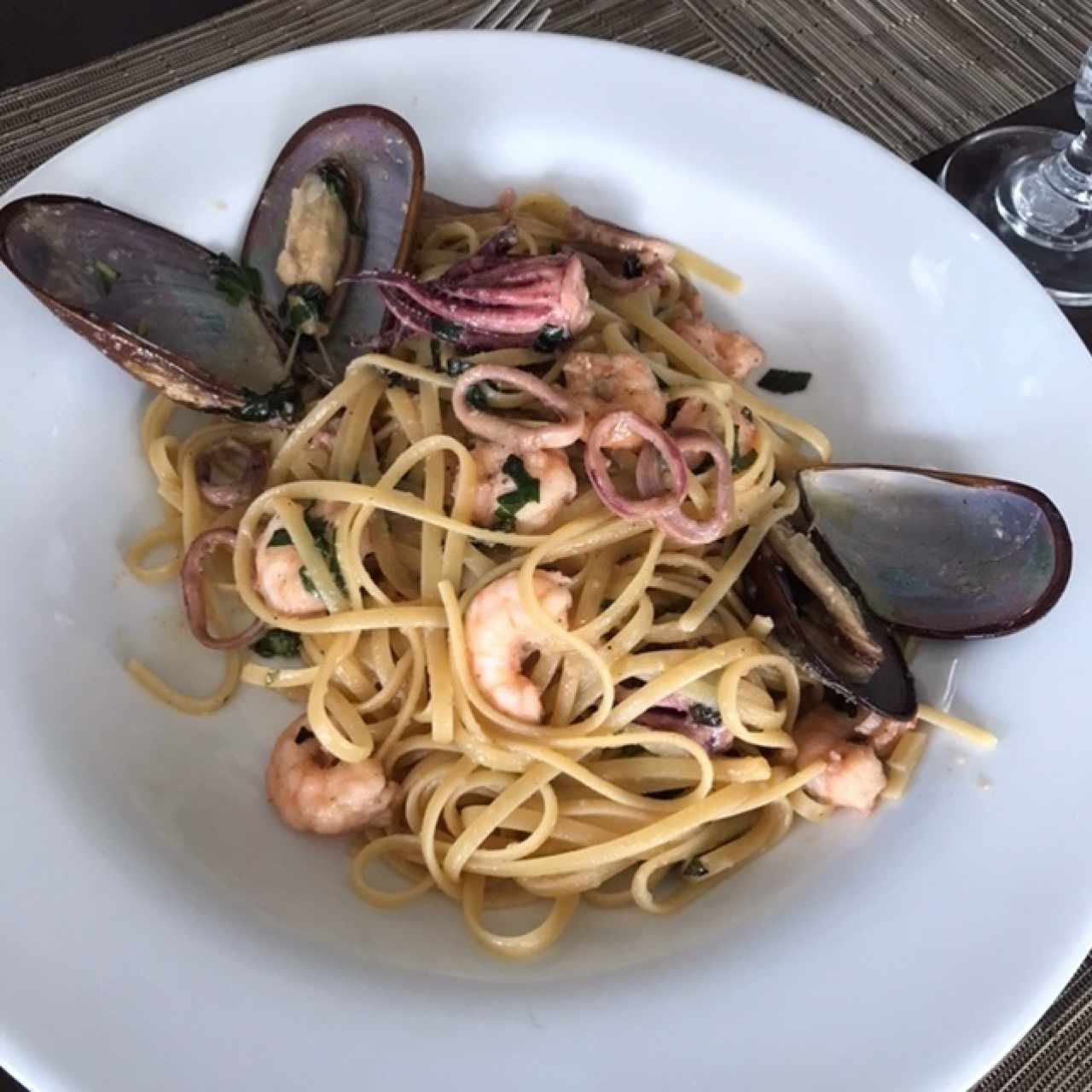 Linguine Aglio, Olio, E'Frutti Di Mare