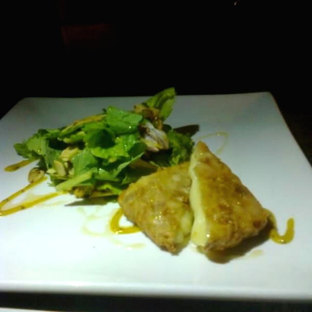 Ensalada de queso brie 