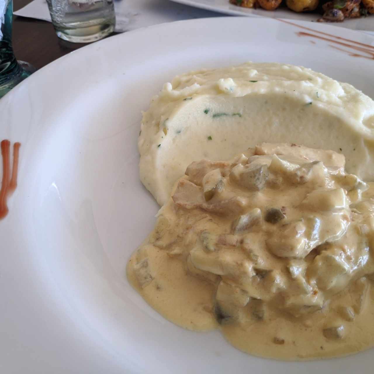 Strogonoff de pollo