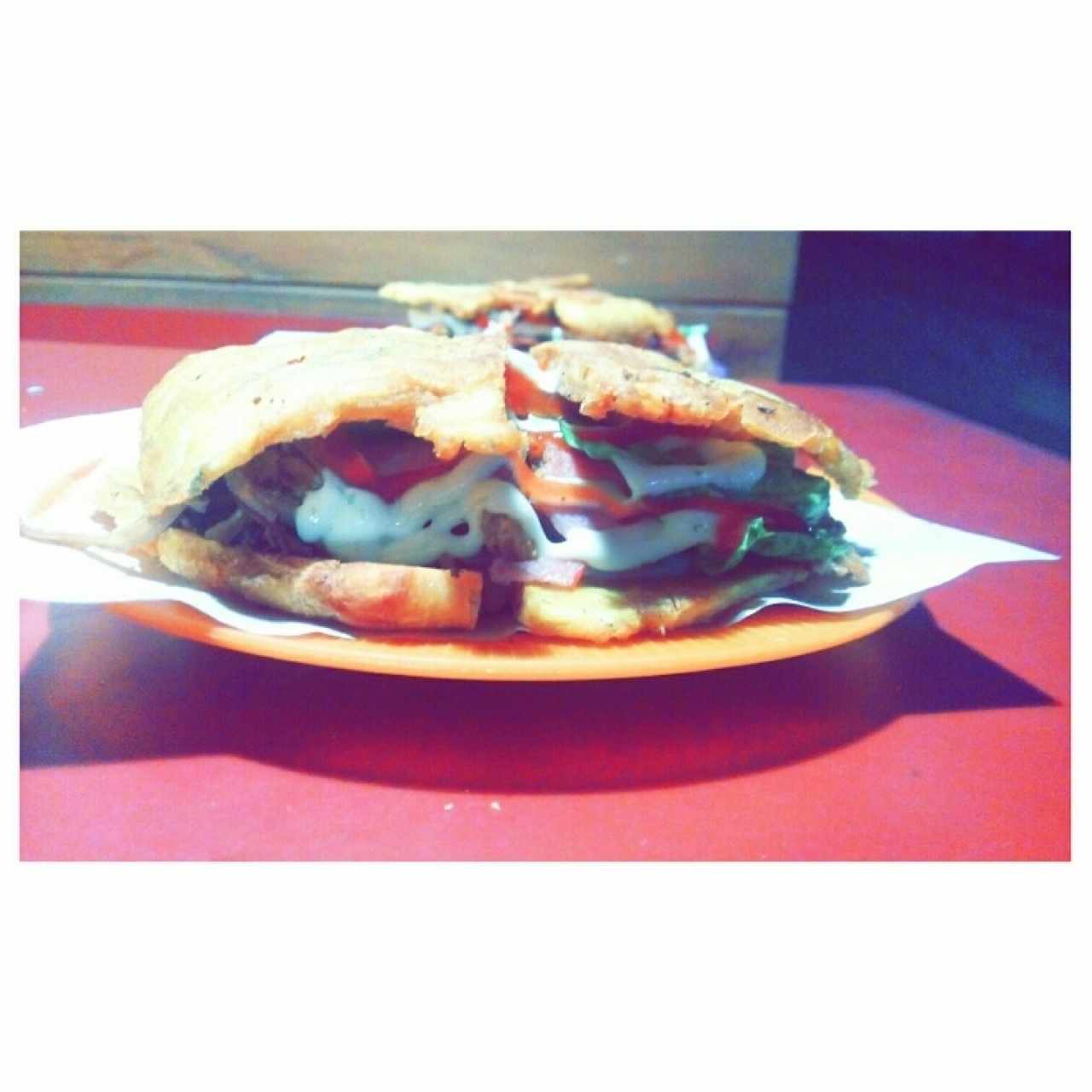 patacón de carne mechada