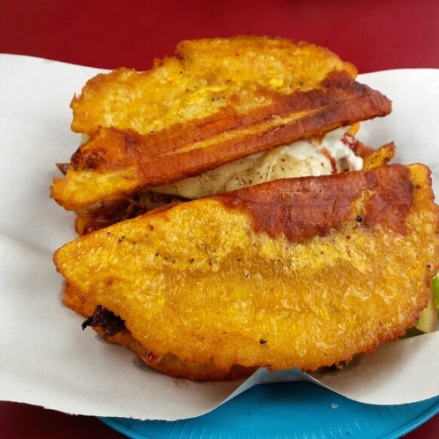 Patacon con Pernil