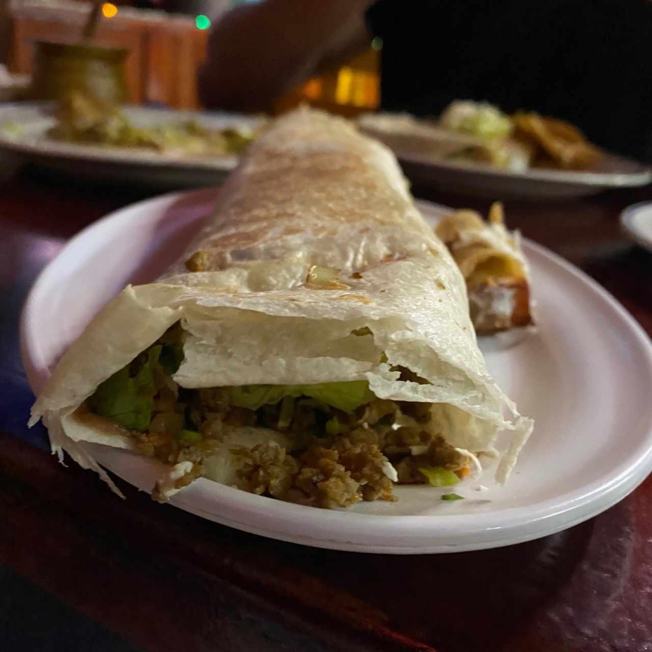 burrito, grande muy bueno 