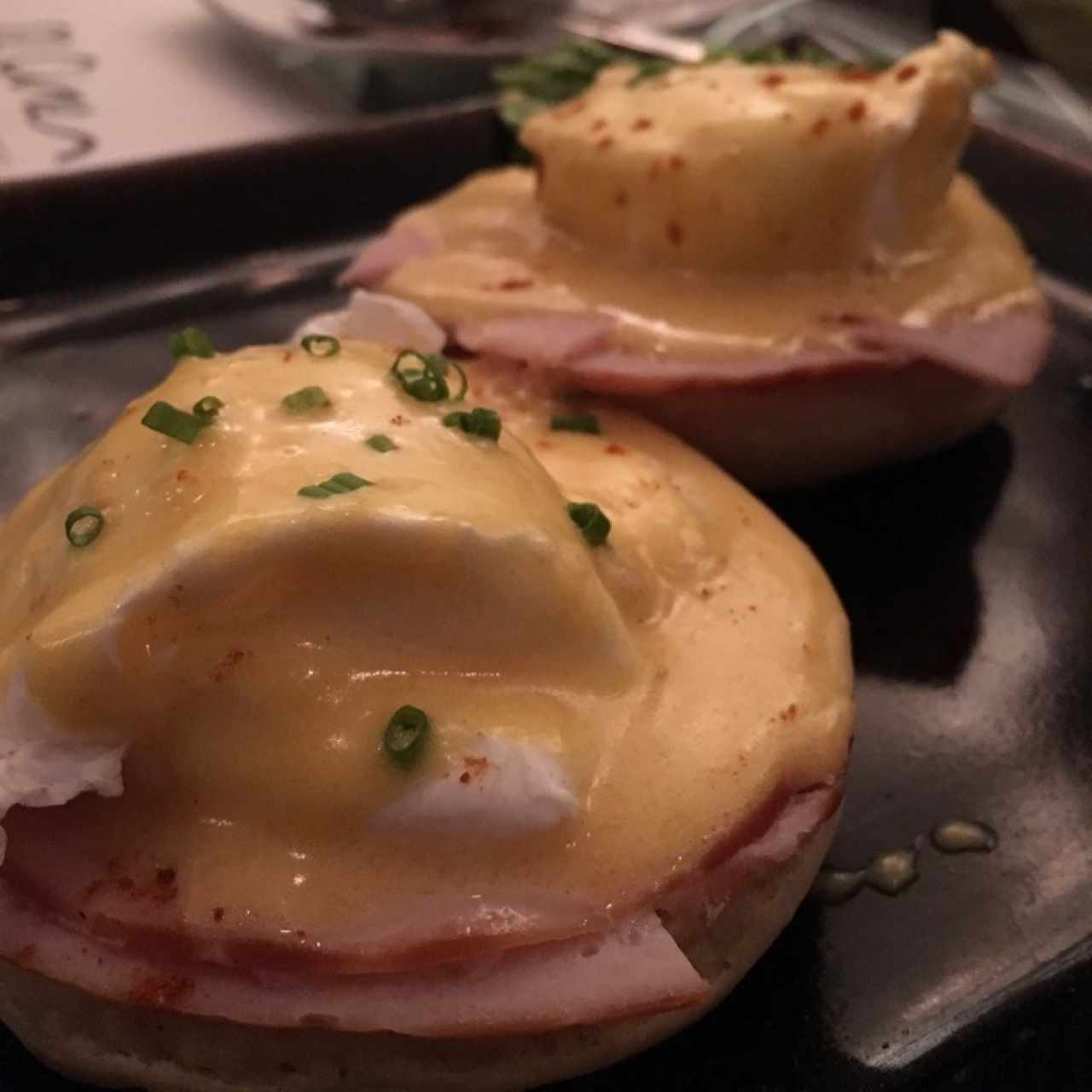 Huevos Benedictinos