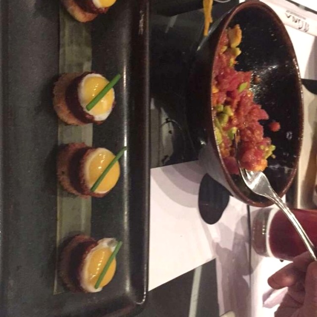 Tartar de tomate y tartar de atún