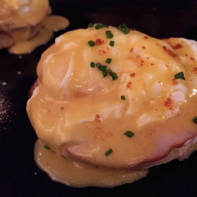 Huevos Benedictos