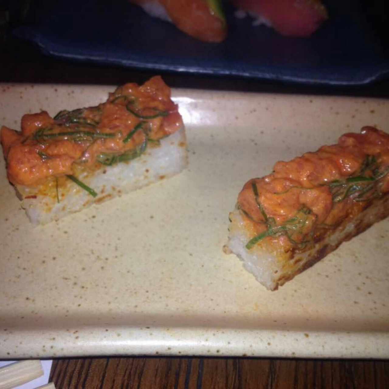 Niguiris de Spicy Tuna con Arroz a la Plancha