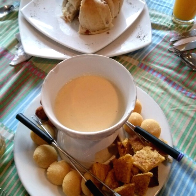 Fondue de queso criollo