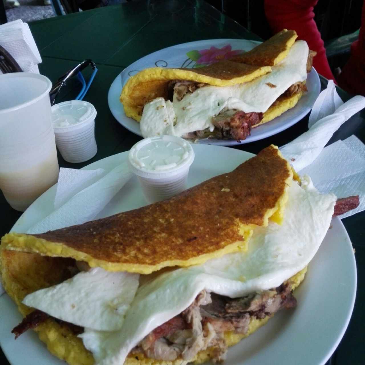 cachapa con queso y pernil
