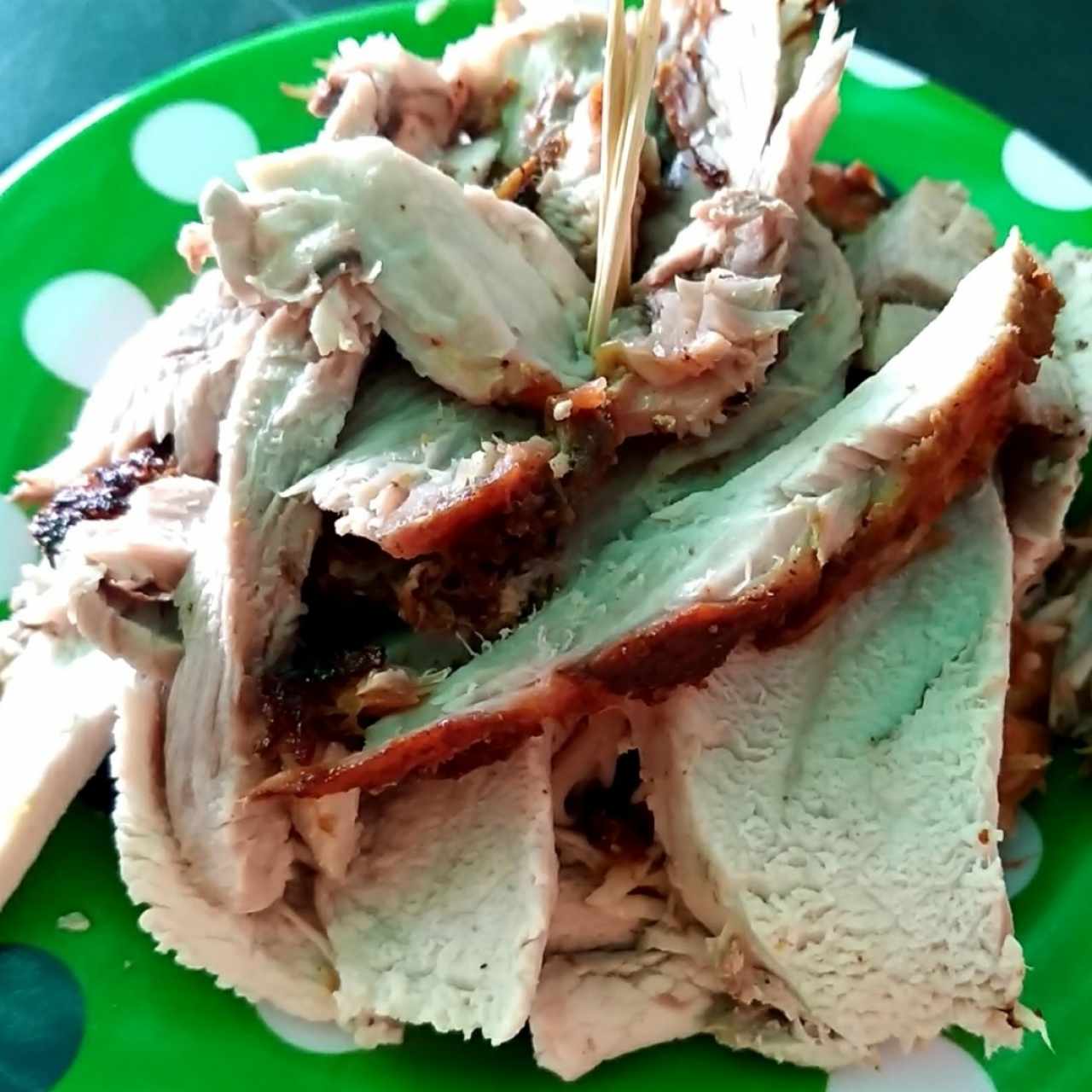 ración pequeña de Pernil 