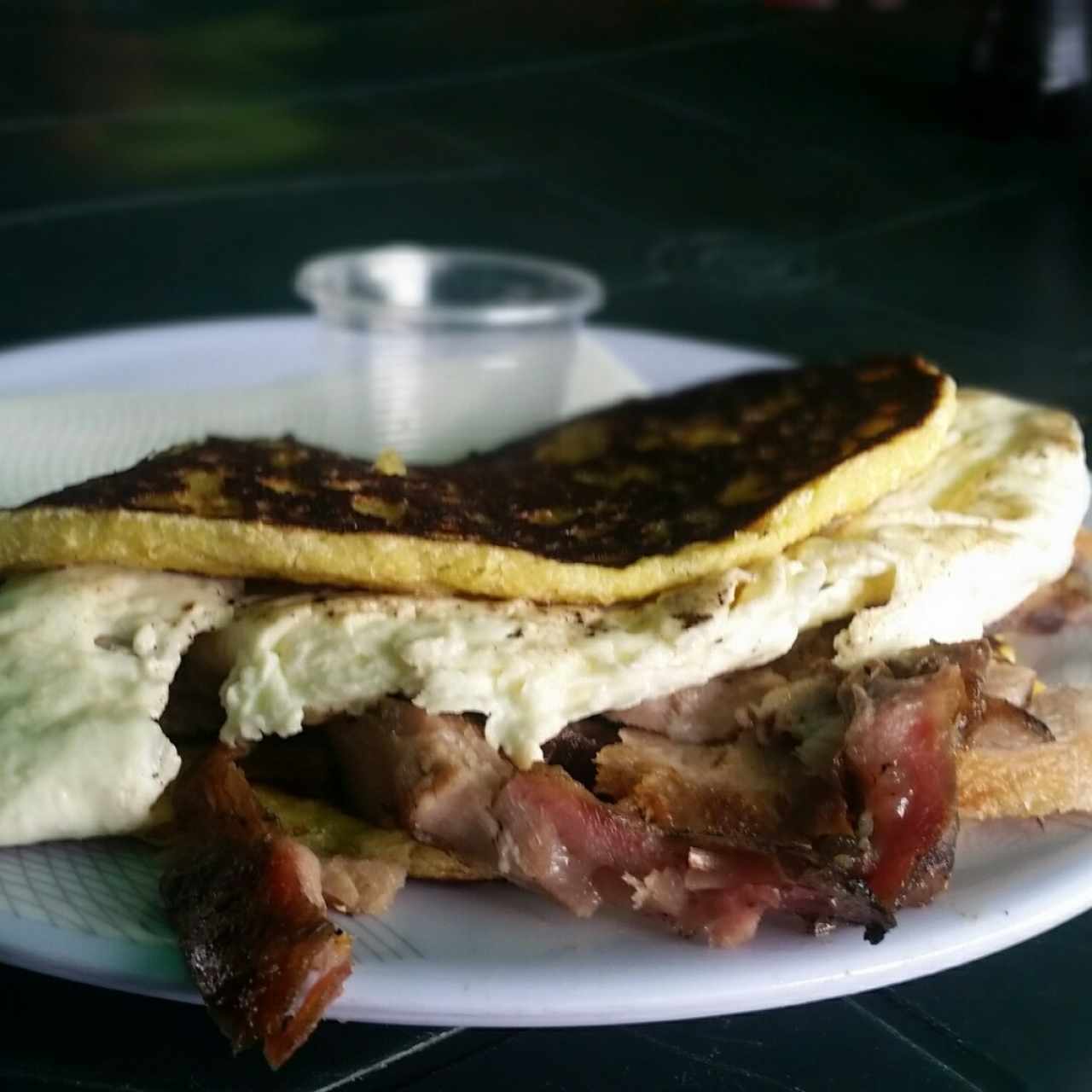 Cachapa Mixta, queso y pernil. 