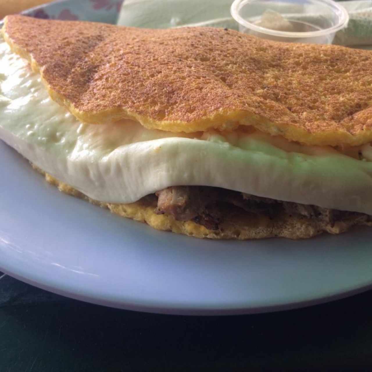 Cachapa con Queso y Pernil
