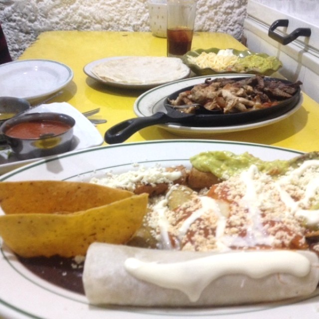 Fajitas y plato de degustación 9