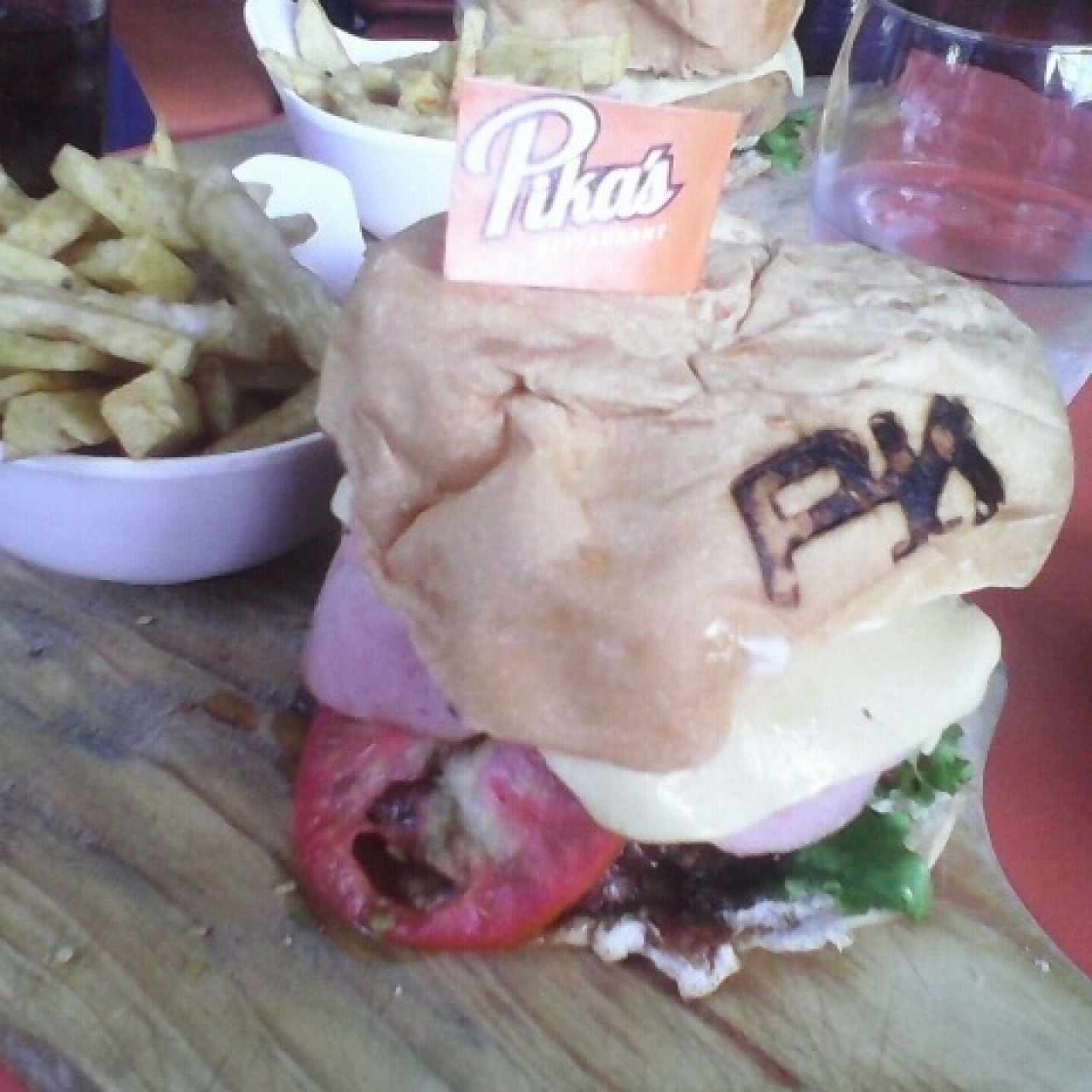 Hamburguesa Pika's