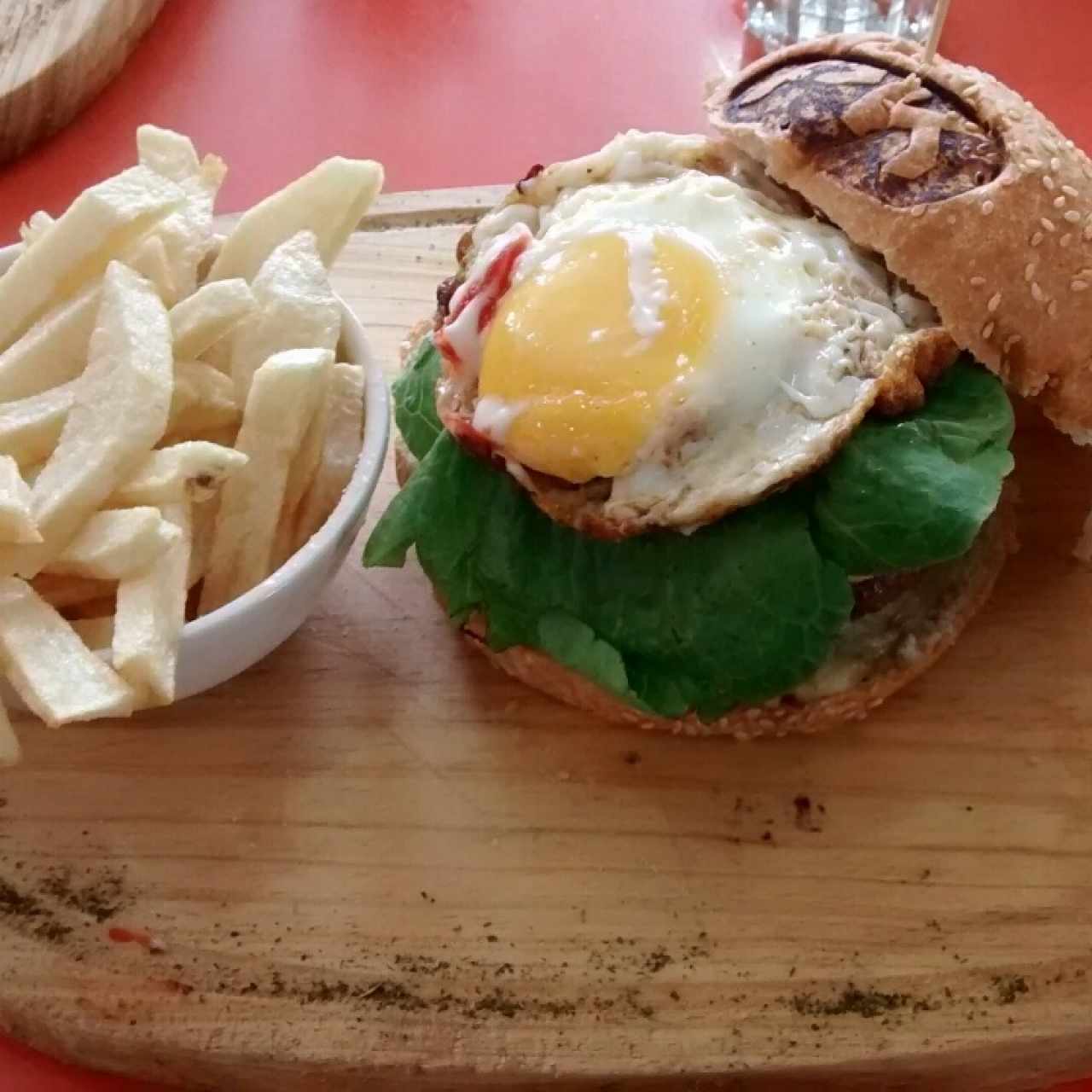 hamburguesa doble. excelente para los más comelones