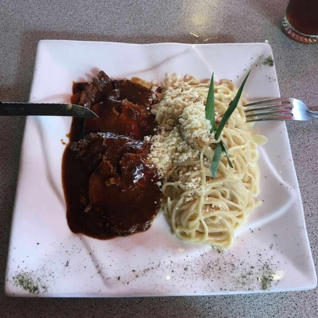 pasta cuatro quesos con asado