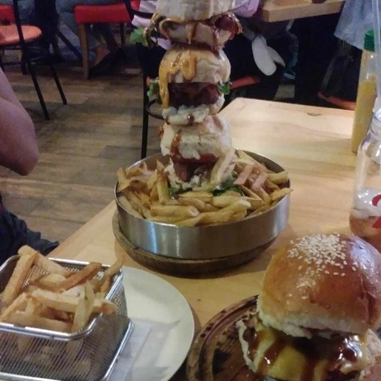Trío de hamburguesas