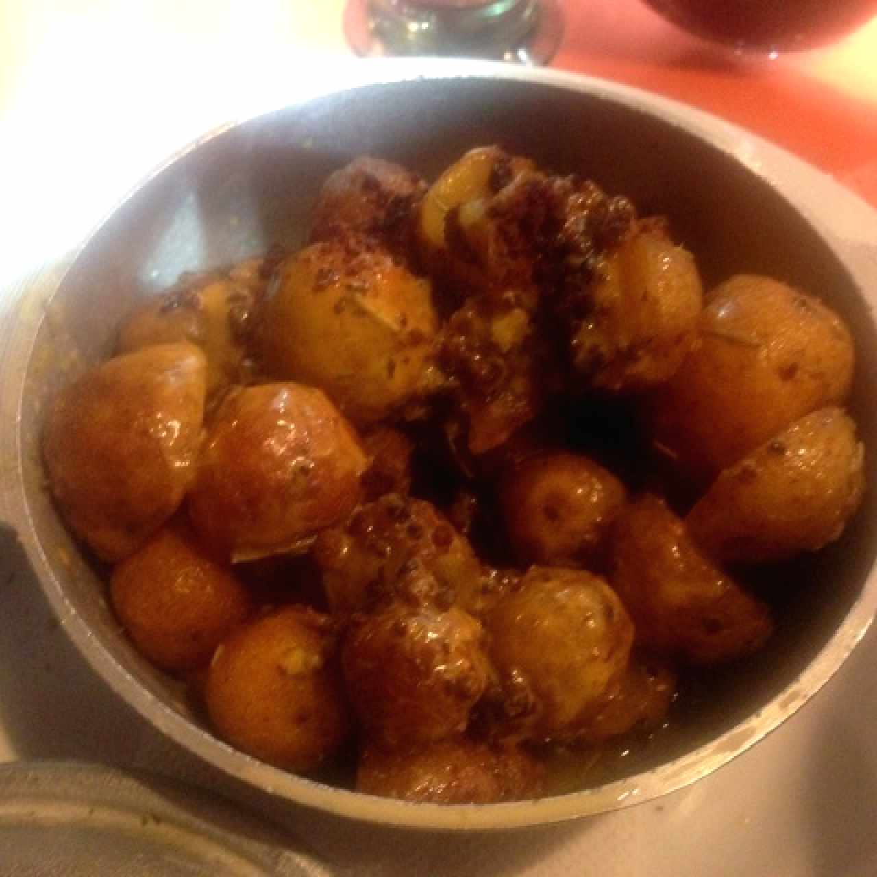 Papas Texanas con queso y tocineta