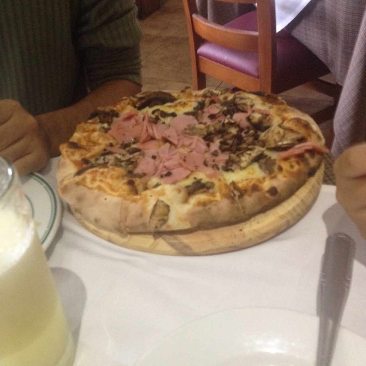 pizza champiñones y jamon