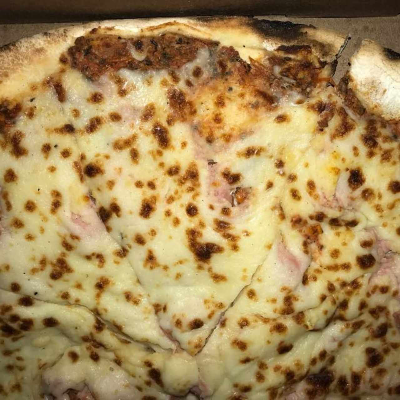 Pizza Parmesana, Excelente 