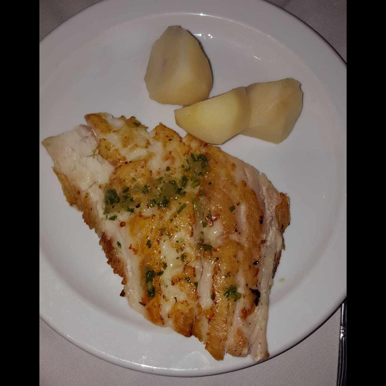 Filet de Robalo al Ajillo