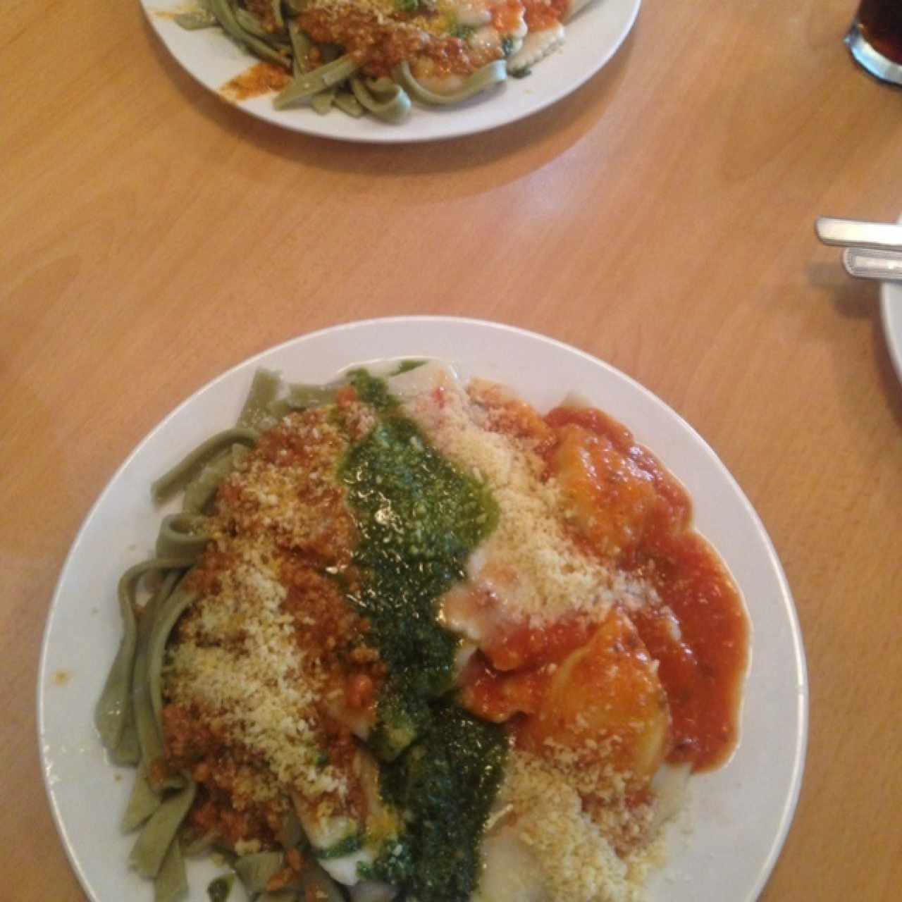 Pasta cuatro pastas, cuatro salsa