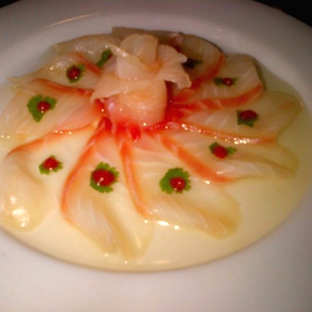 Tiradito de pescado blanco 