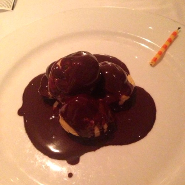Profiteroles 