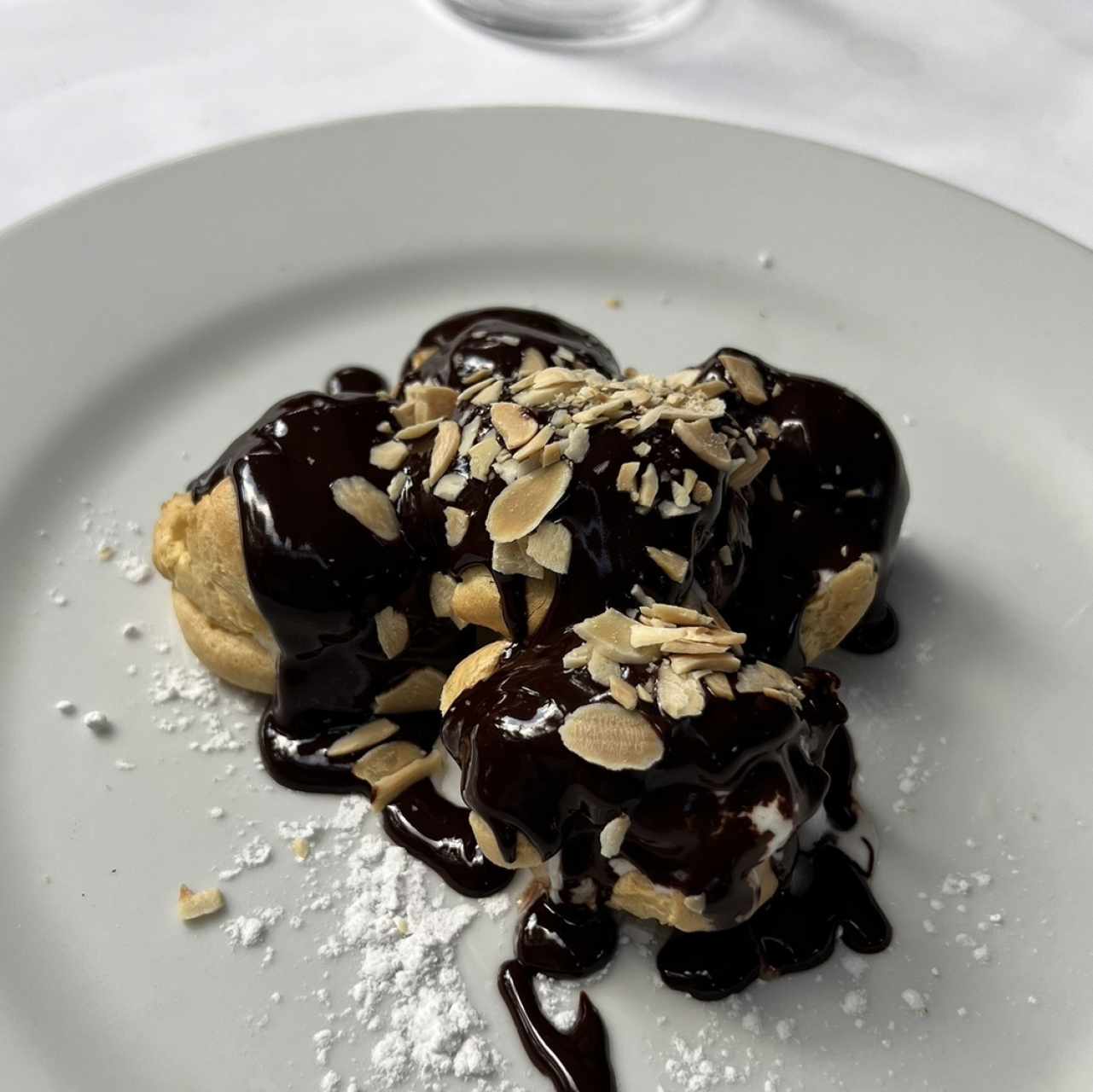 Profiteroles