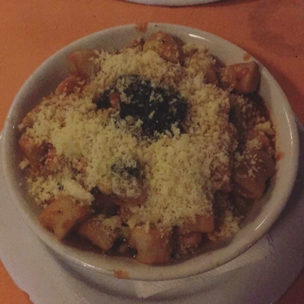 Ñoquis fe papa con salsa napole y pesto