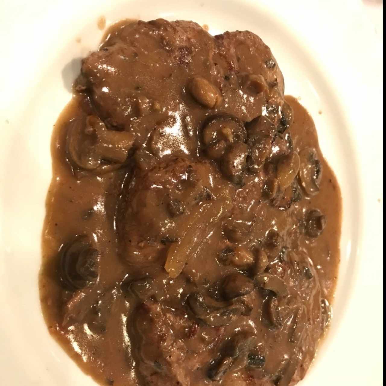 Escalopinas de lomito al champiñon