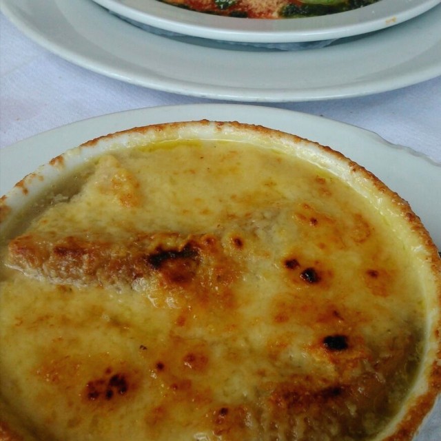 Sopa de cebolla (no la recomiendo) 