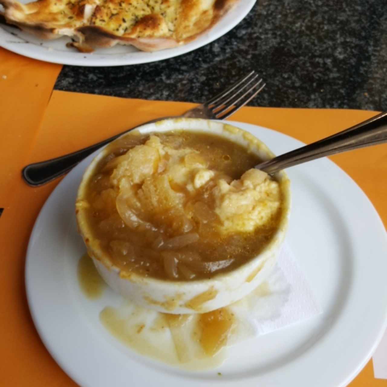 sopa de cebolla 