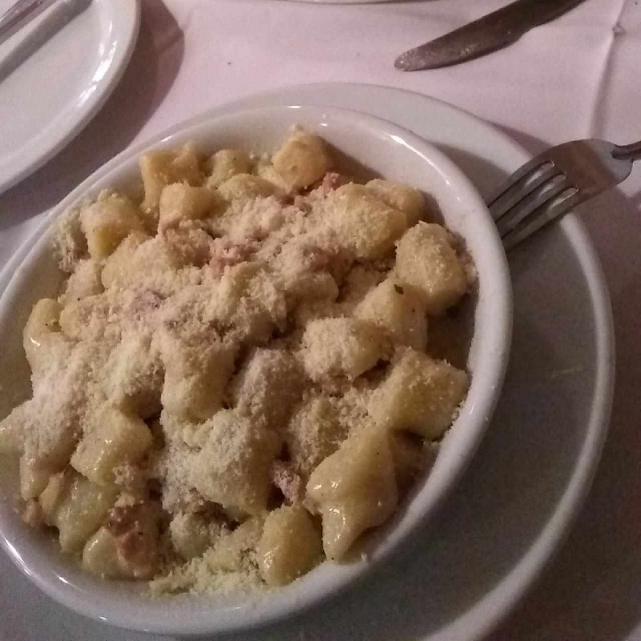 ñoquis carbonara