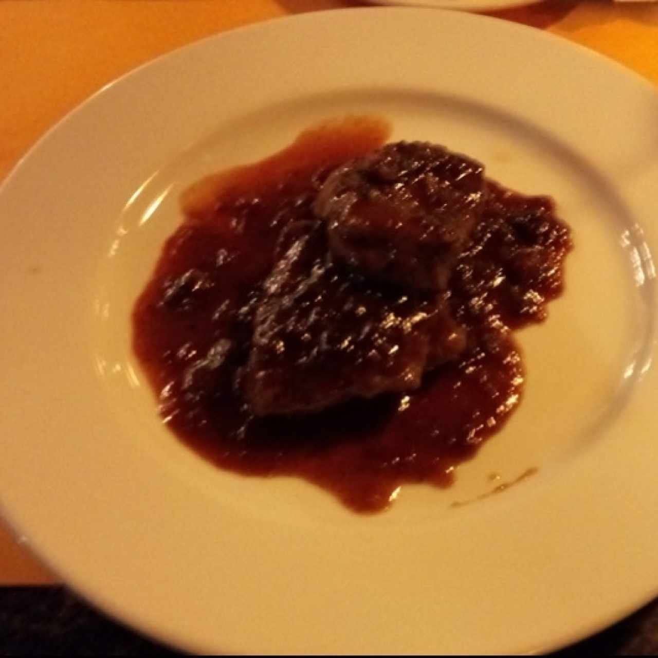 Lomito con salsa de moras 