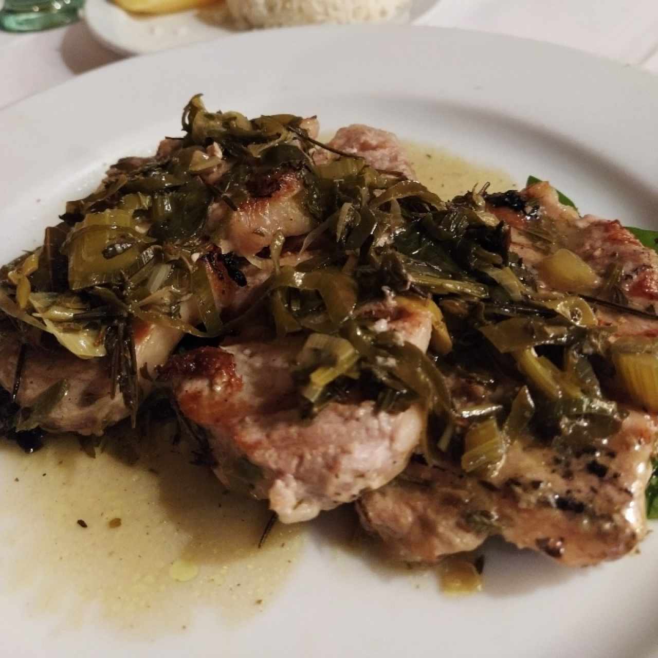 Lomo de cerdo en finas hierbas