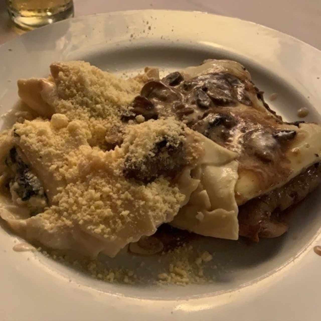 Cartoccio de lomito con tortellini de ricota y espinaca