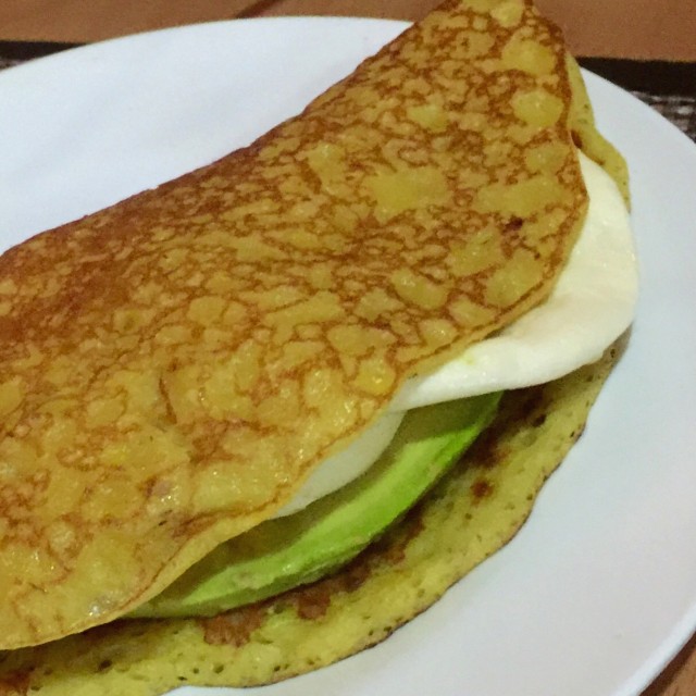 Cachapa Aguacate & Telita 