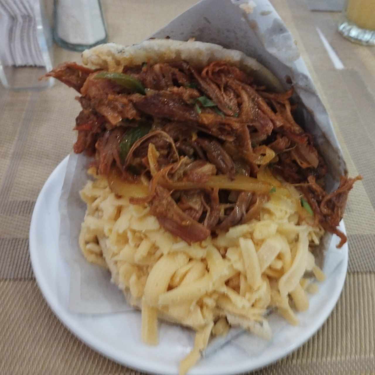 Arepa pelúa (2 sabores)