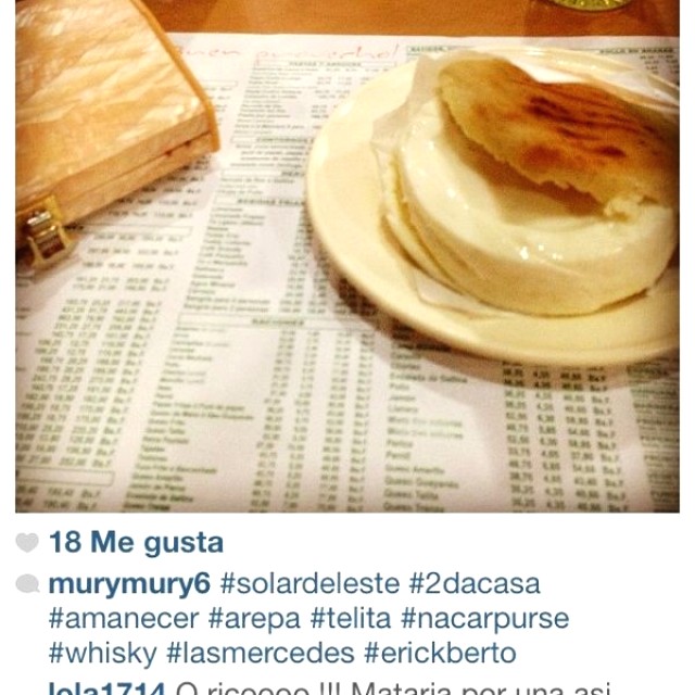 Arepa con queso de corazon de telita!