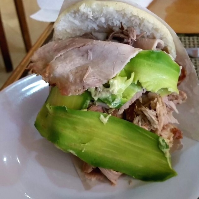 Arepa de Pernil